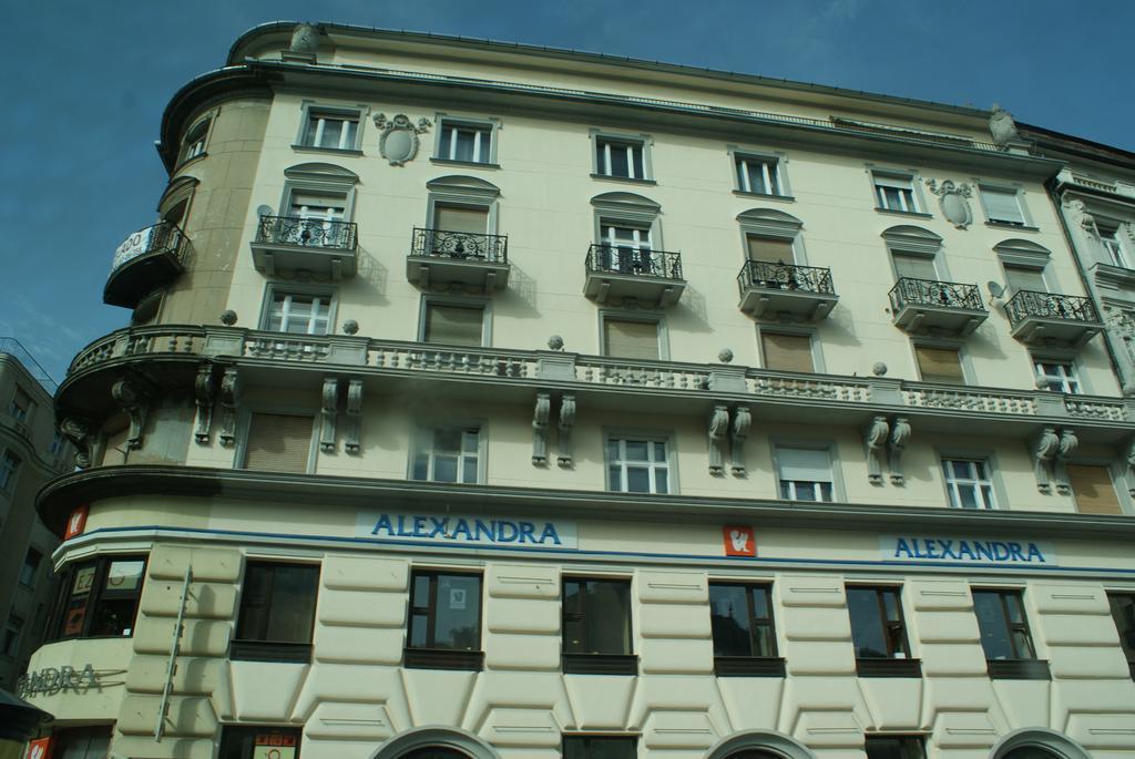Budapest Holidays Fashion Exterior foto